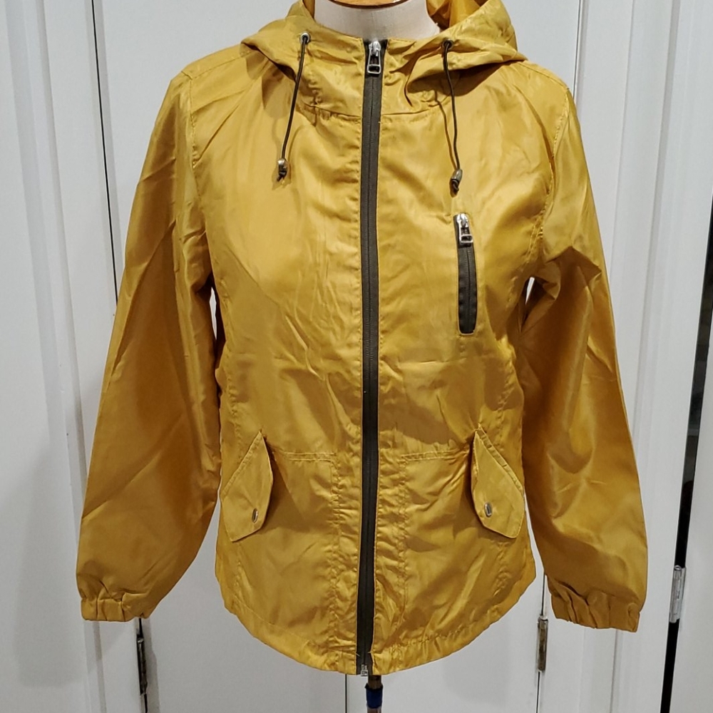 NEW Bella Donna Italian Windbreaker Raincoat Jacket Medium